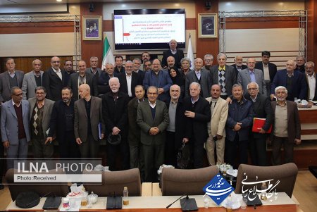 تقدیر کانون بازنشستگان آموزش و پرورش سراسر کشور از شریعتمداری