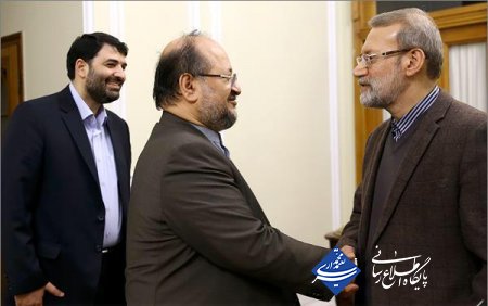 لاریجانی : باید از نیروهای جوان استفاده شود / شریعتمداری : باید بپذیریم که جوانان وارد صحنه شوند