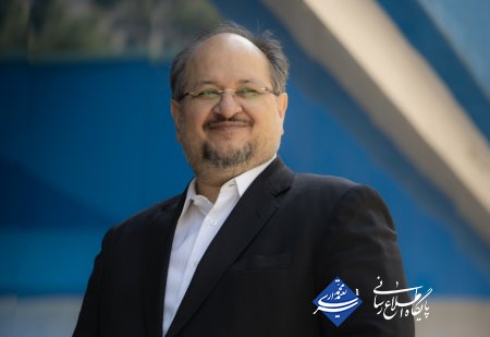 همه ایرانیان را به مشارکت در انتخابات دعوت می کنم.