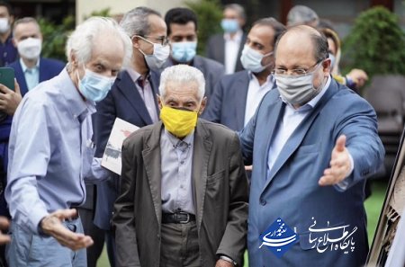 استاد سمیعی‌گیلانی دیده از جهان برگرفت.